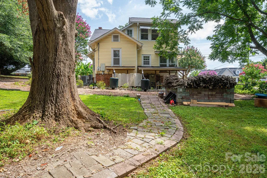 601 Forney Avenue Lincolnton NC 28092