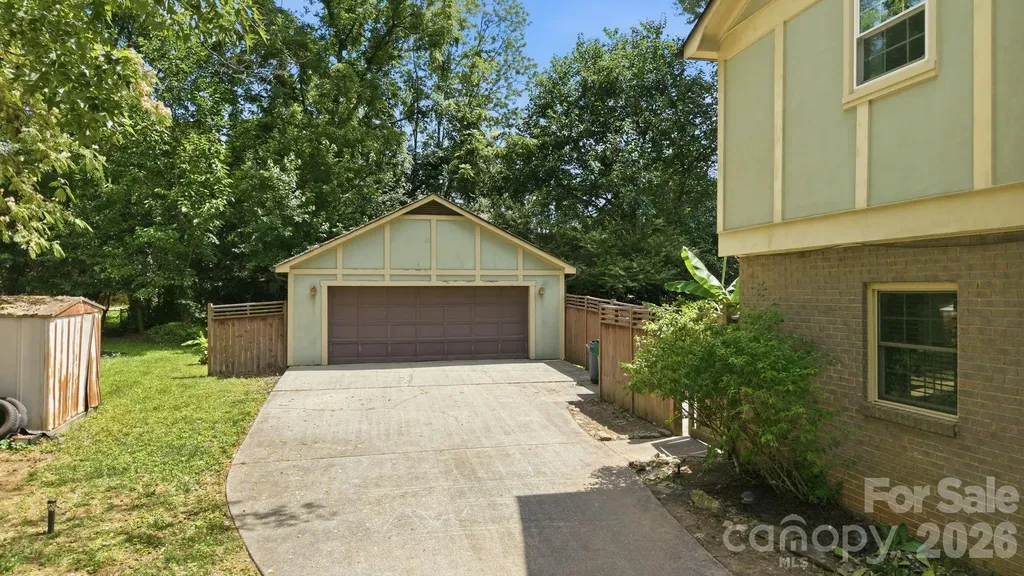 7419 Meadowdale Lane Charlotte NC 28212