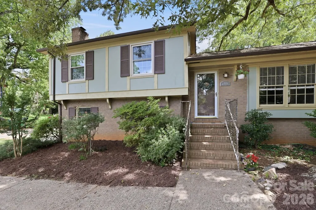 7419 Meadowdale Lane Charlotte NC 28212