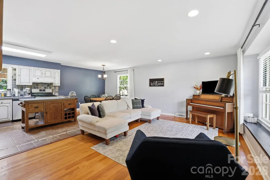 7419 Meadowdale Lane Charlotte NC 28212