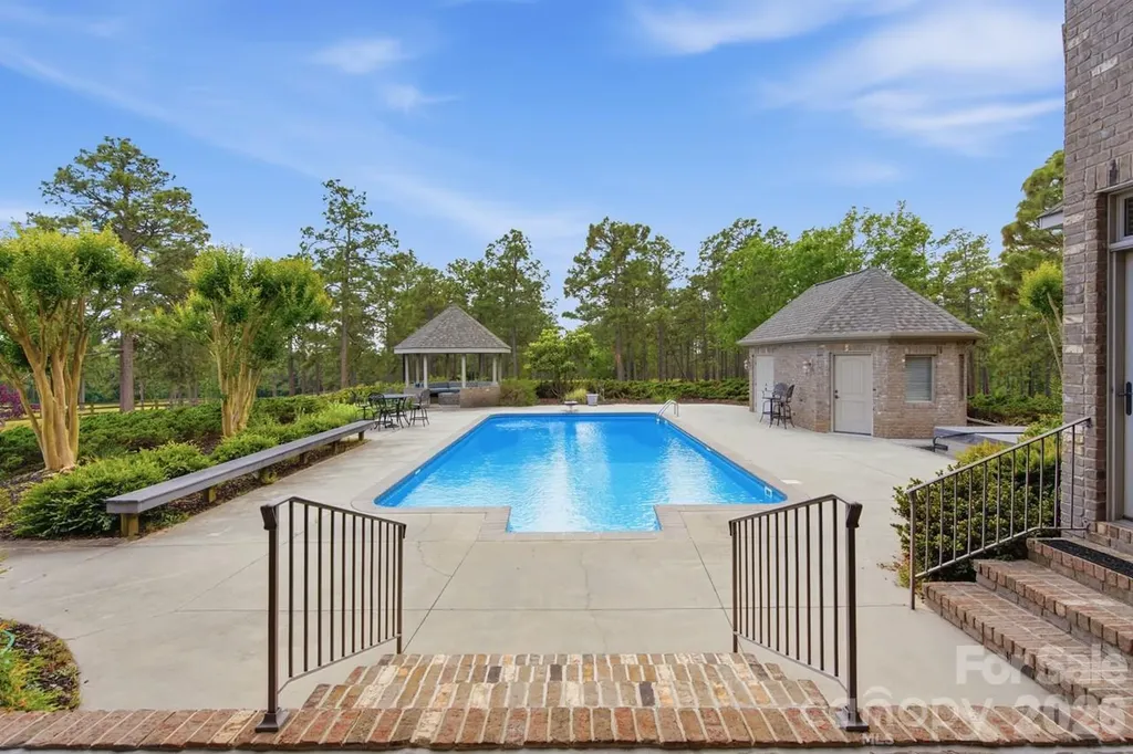 1519 Nc Hwy 73 Highway West End NC 27376