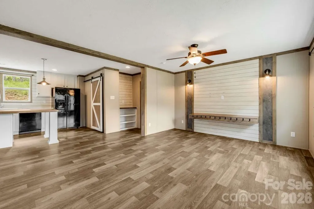 22 Split Pine Cove Clyde NC 28721