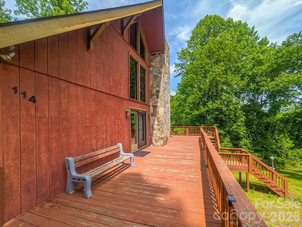114 Dewberry Lane Burnsville NC 28705