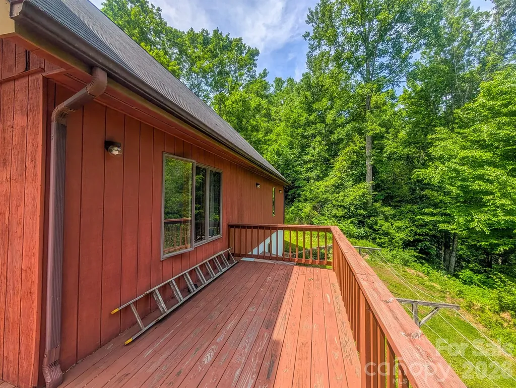 114 Dewberry Lane Burnsville NC 28705