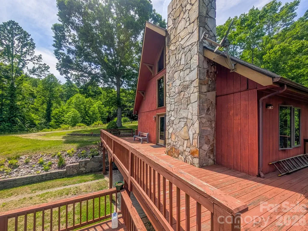 114 Dewberry Lane Burnsville NC 28705