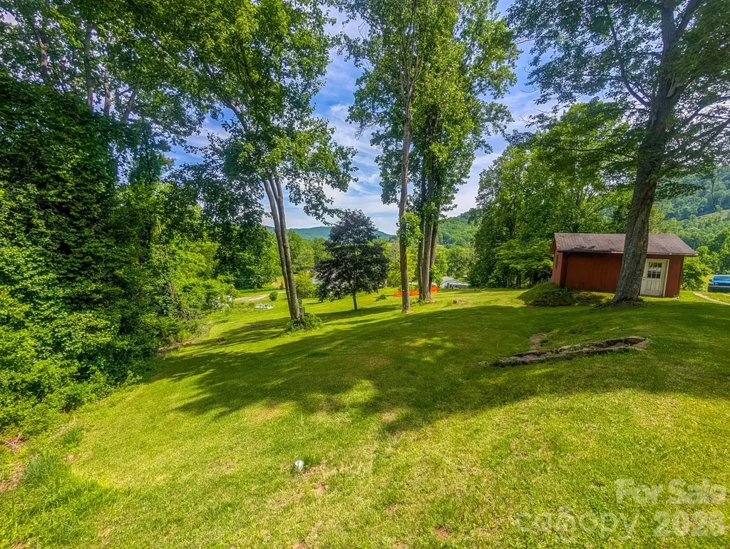 114 Dewberry Lane Burnsville NC 28705