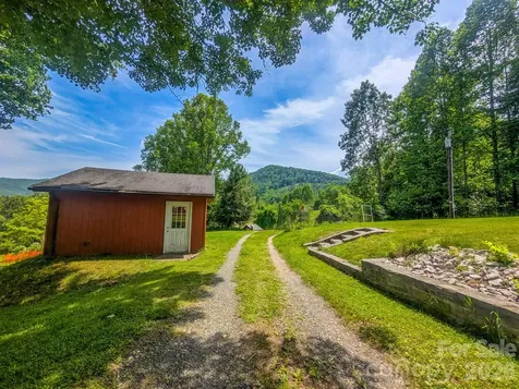 114 Dewberry Lane Burnsville NC 28705
