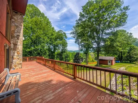 114 Dewberry Lane Burnsville NC 28705