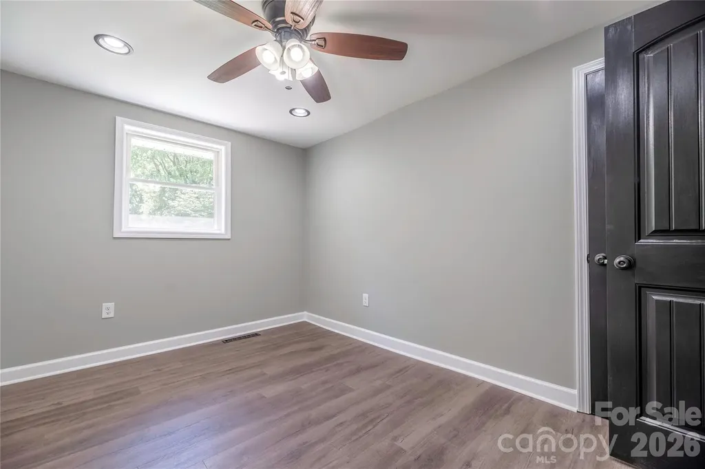 404 Dogwood Lane Statesville NC 28625