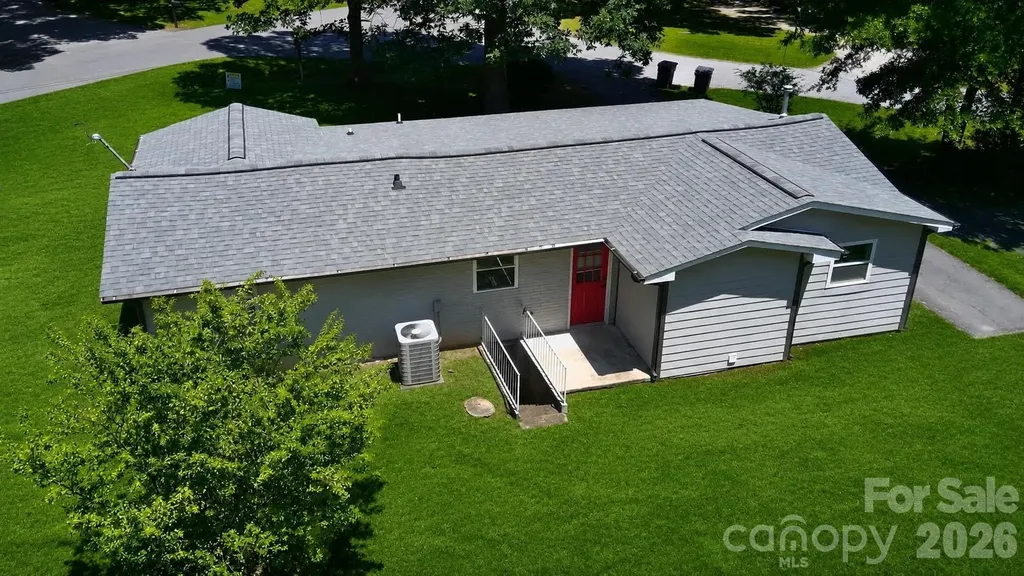 404 Dogwood Lane Statesville NC 28625