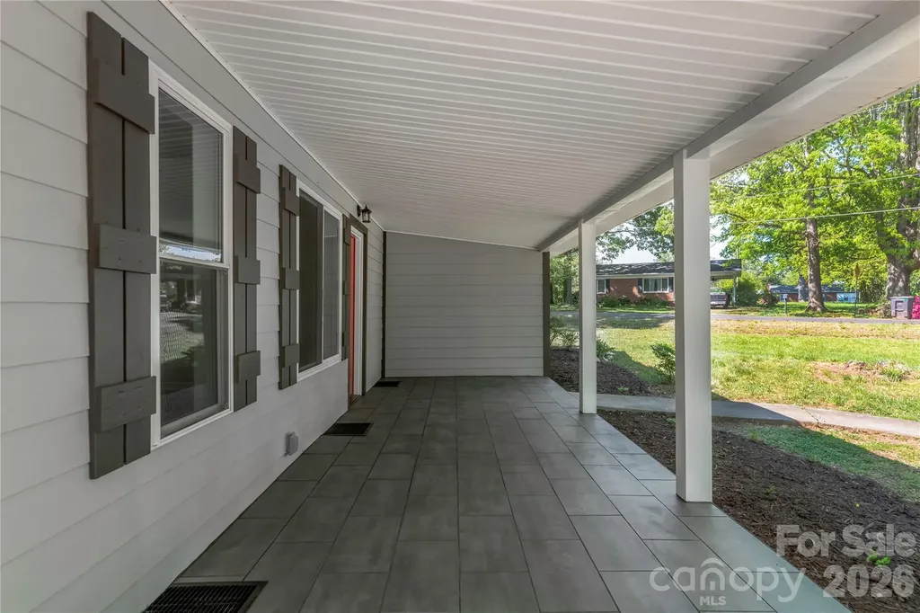 404 Dogwood Lane Statesville NC 28625