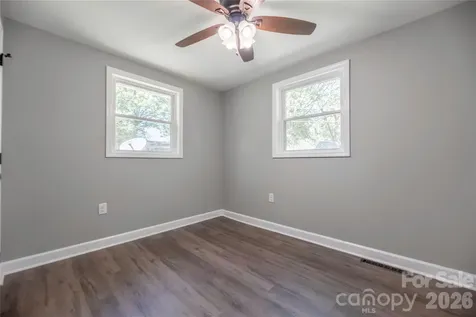 404 Dogwood Lane Statesville NC 28625