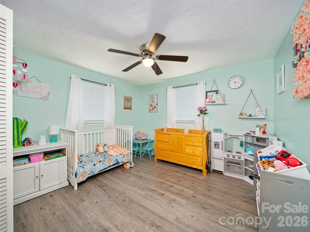 839 Mckinney Road Burnsville NC 28714