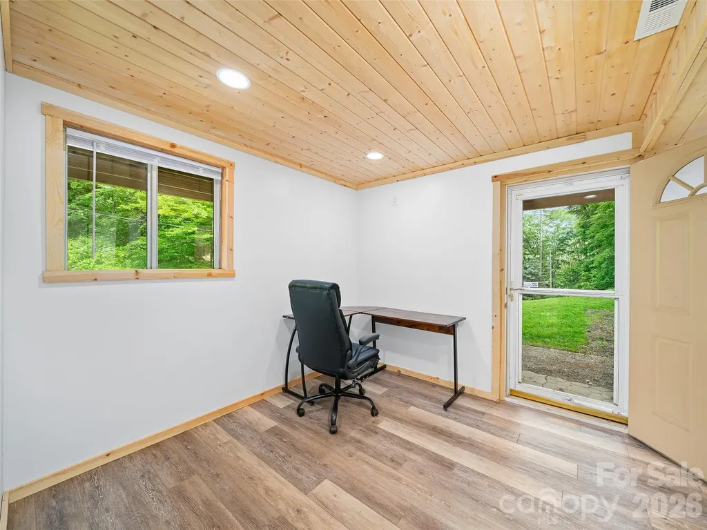 839 Mckinney Road Burnsville NC 28714