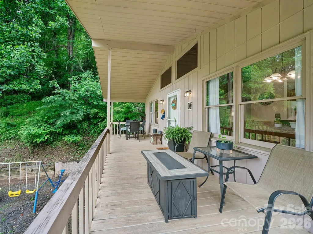 839 Mckinney Road Burnsville NC 28714