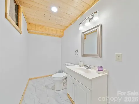 839 Mckinney Road Burnsville NC 28714