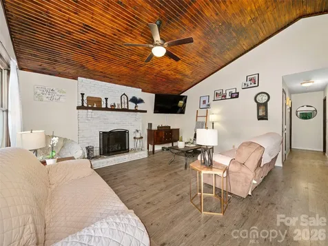 839 Mckinney Road Burnsville NC 28714
