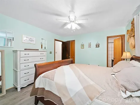 839 Mckinney Road Burnsville NC 28714
