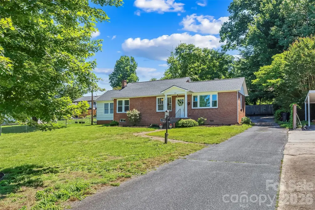 101 Falls Street Morganton NC 28655