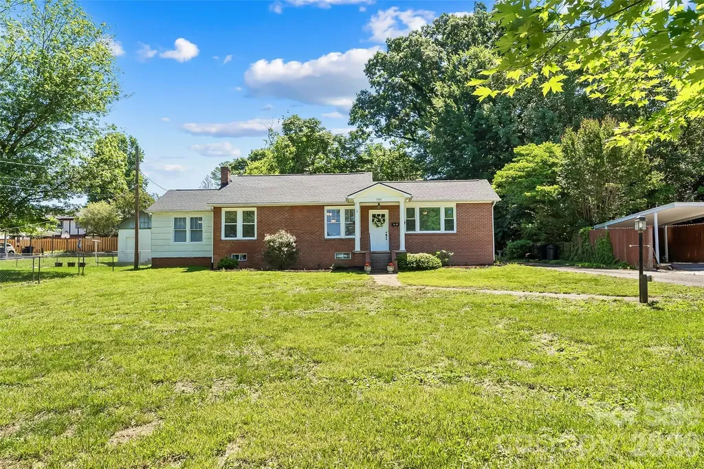 101 Falls Street Morganton NC 28655