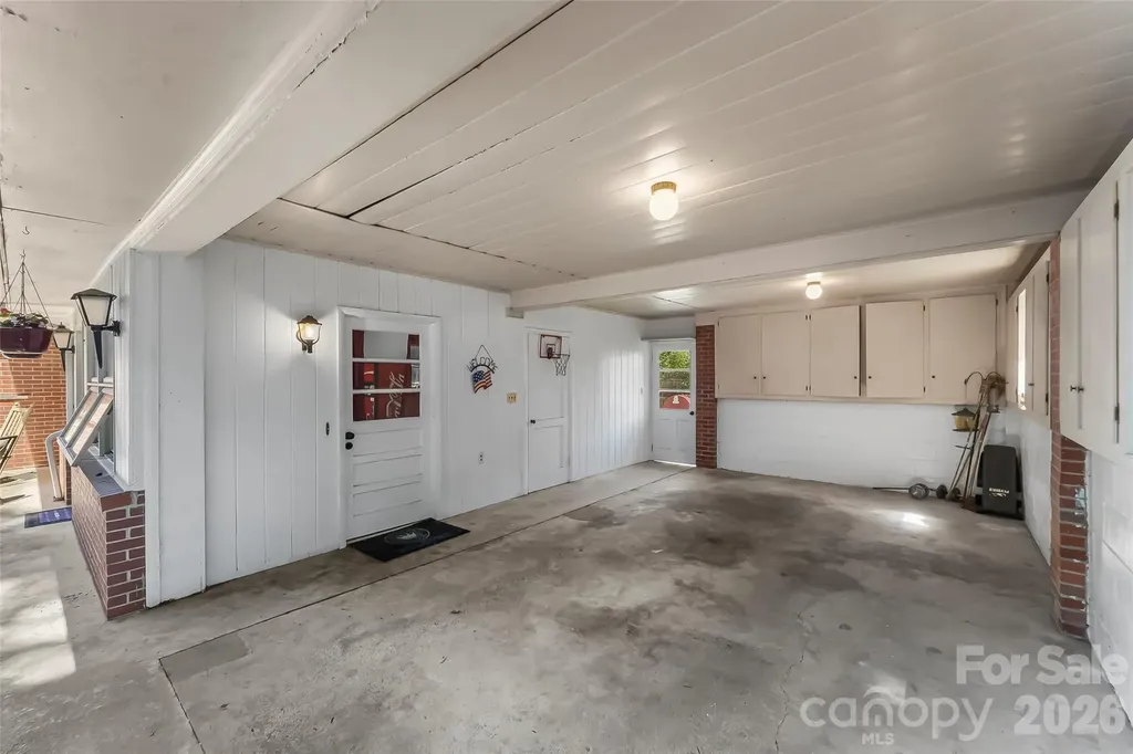 101 Falls Street Morganton NC 28655