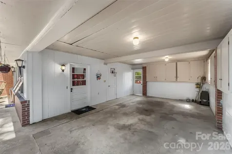 101 Falls Street Morganton NC 28655