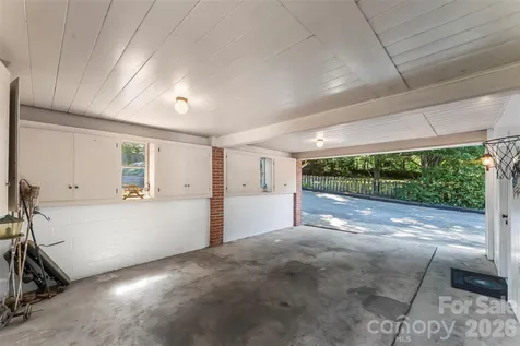 101 Falls Street Morganton NC 28655