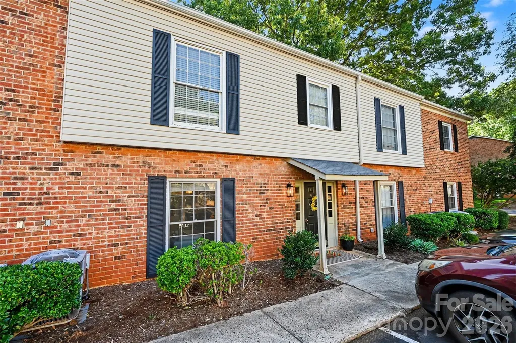 5925 Quail Hollow Road Charlotte NC 28210