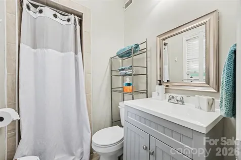 5925 Quail Hollow Road Charlotte NC 28210