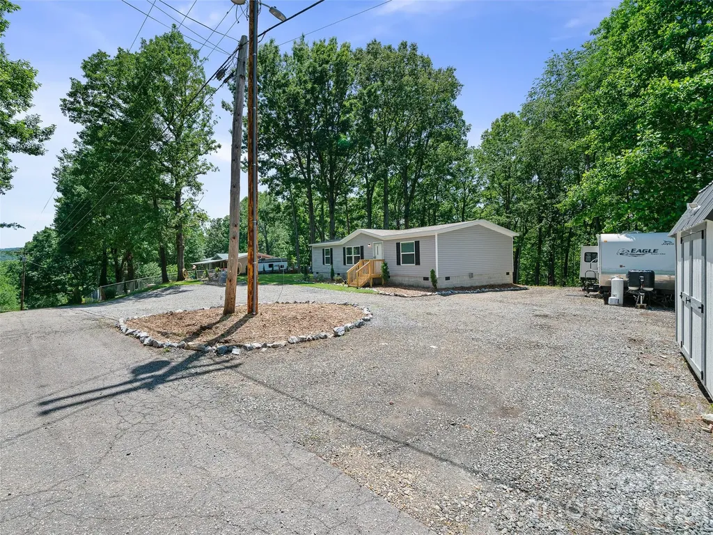 151 Mourning Dove Drive Marion NC 28752