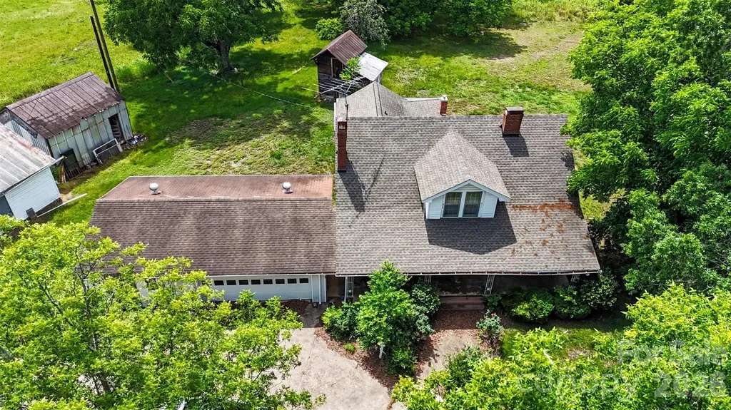 2618 Oakview Drive SW Concord NC 28027