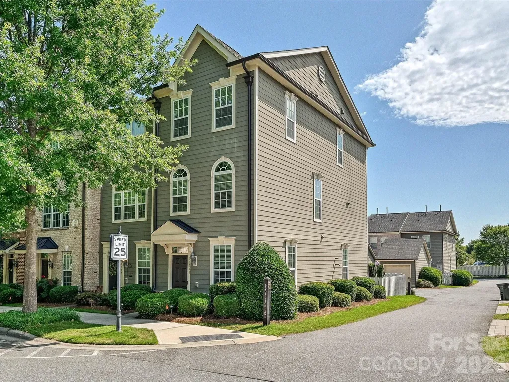 19791 Playwrights Way Cornelius NC 28031