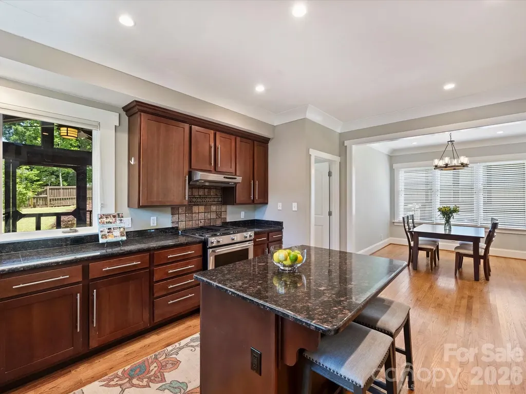 2024 Rozzelles Ferry Road Charlotte NC 28208