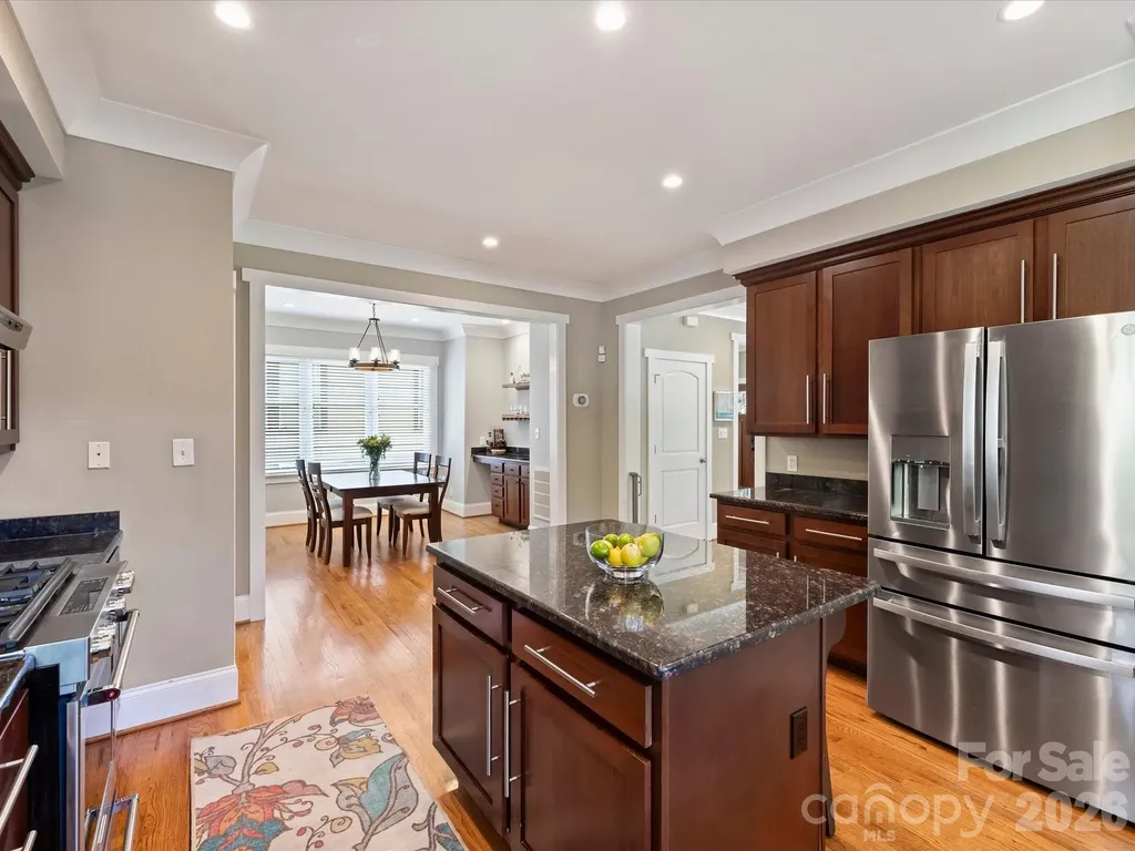 2024 Rozzelles Ferry Road Charlotte NC 28208
