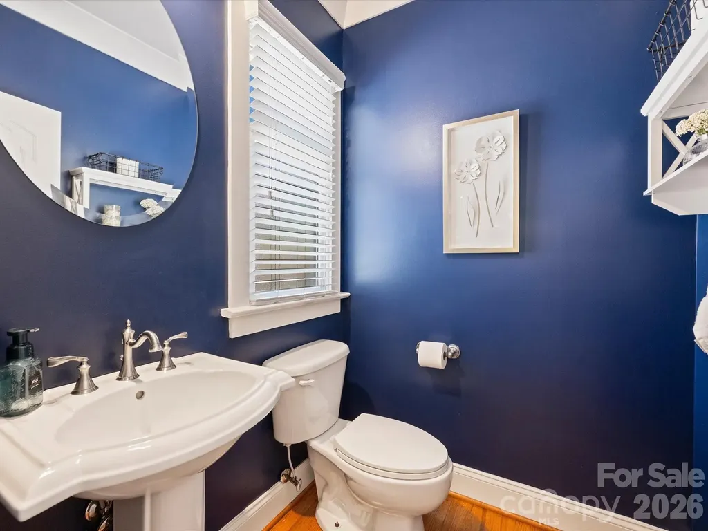 2024 Rozzelles Ferry Road Charlotte NC 28208