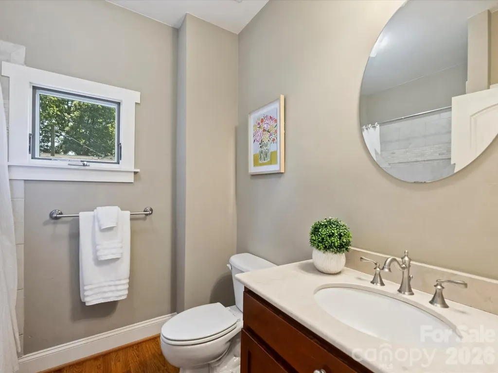 2024 Rozzelles Ferry Road Charlotte NC 28208