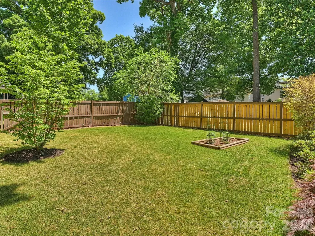 2024 Rozzelles Ferry Road Charlotte NC 28208