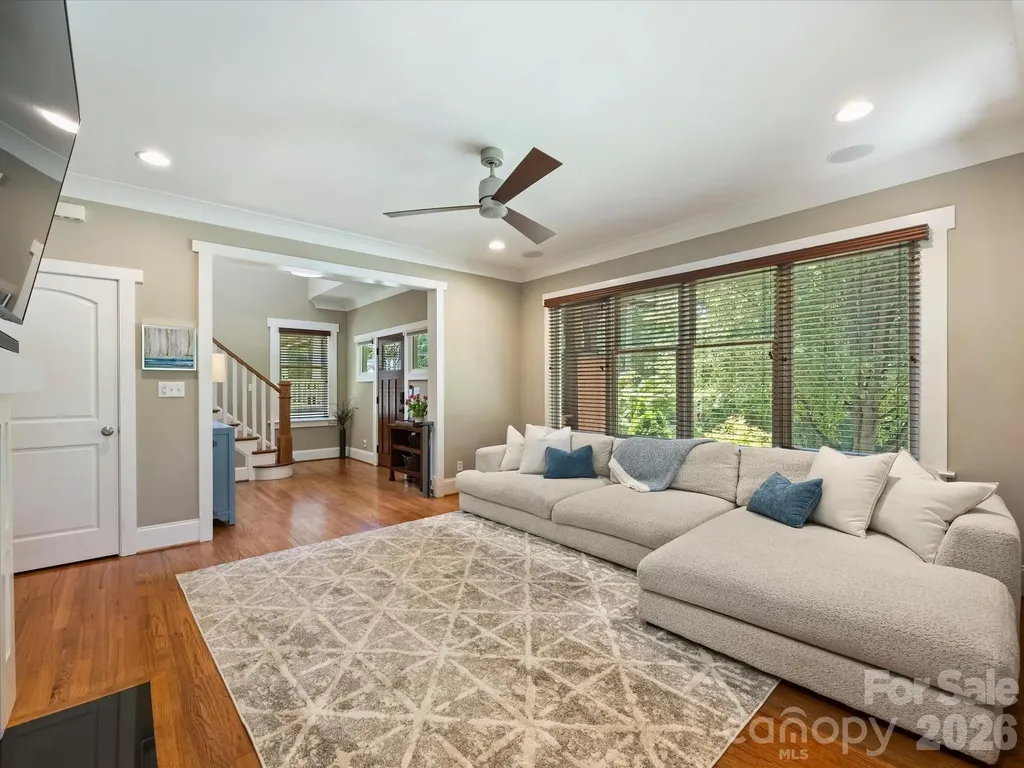 2024 Rozzelles Ferry Road Charlotte NC 28208