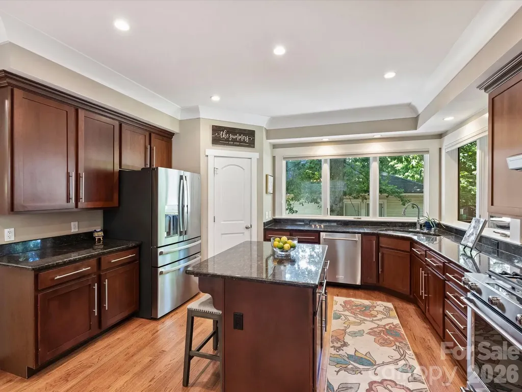 2024 Rozzelles Ferry Road Charlotte NC 28208