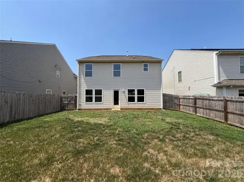 2534 Stream Bank Drive Charlotte NC 28269