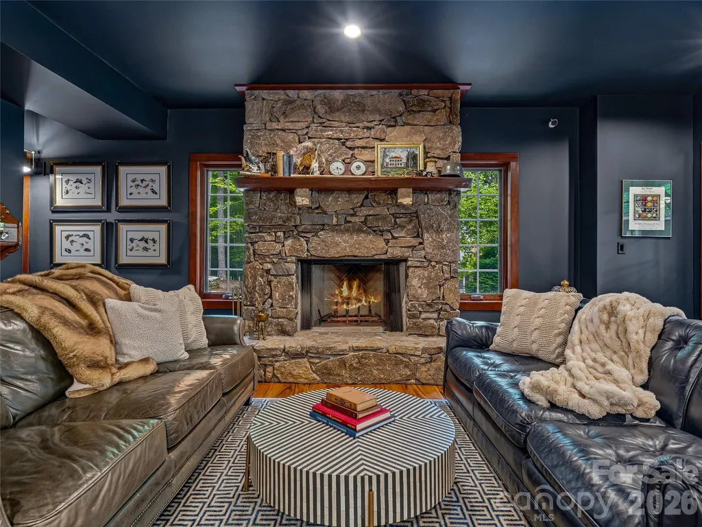 907 Kells Blue Court Biltmore Lake NC 28715