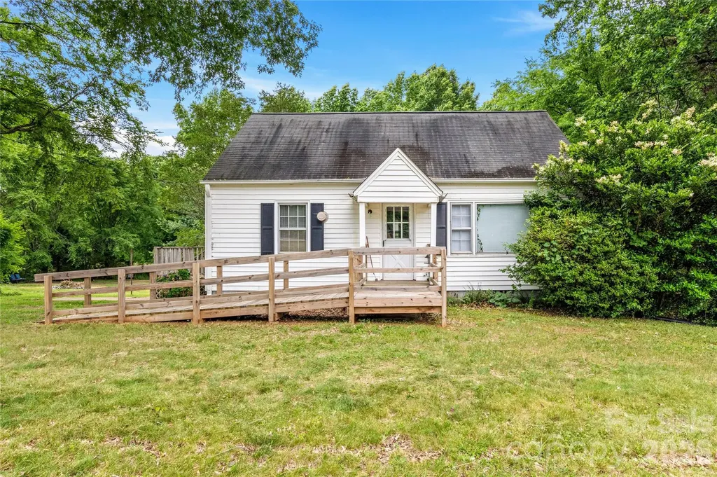 141 Vanzant Road Mocksville NC 27028