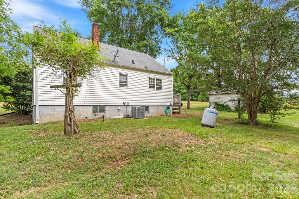 141 Vanzant Road Mocksville NC 27028