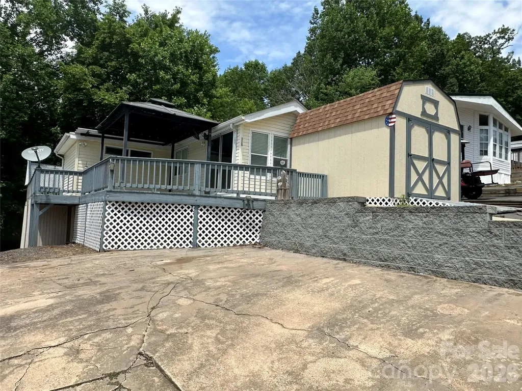 115 Badin View Road New London NC 28127