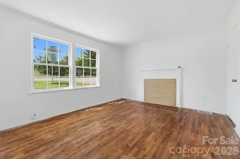 1208 E Arch Street Lancaster SC 29720
