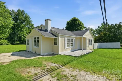1208 E Arch Street Lancaster SC 29720