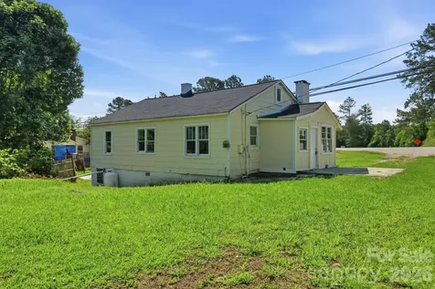 1208 E Arch Street Lancaster SC 29720