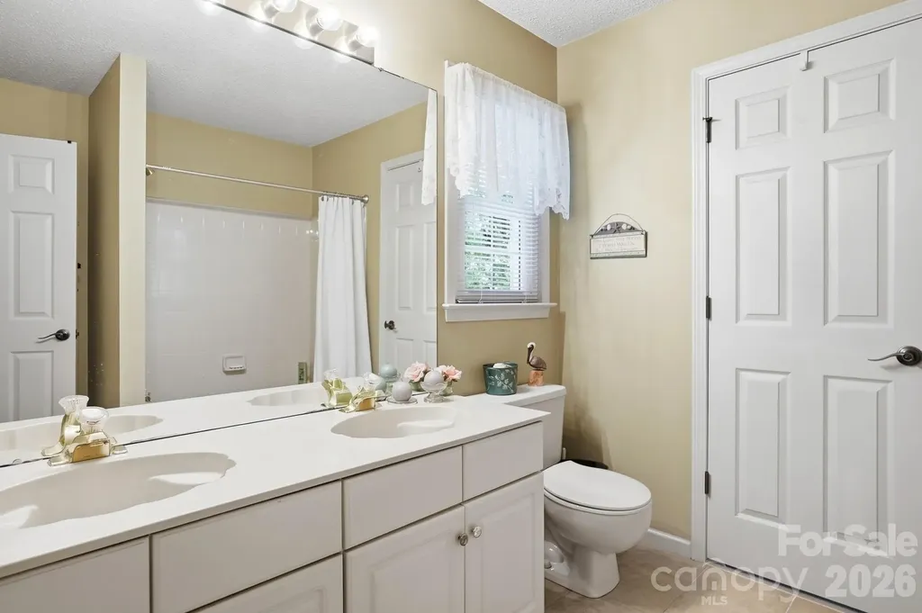12100 Provincetowne Drive Charlotte NC 28277