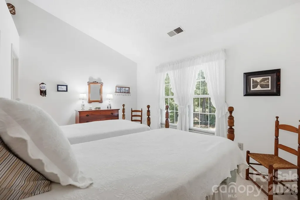 12100 Provincetowne Drive Charlotte NC 28277