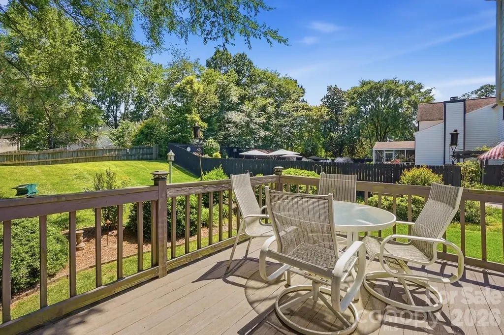 12100 Provincetowne Drive Charlotte NC 28277